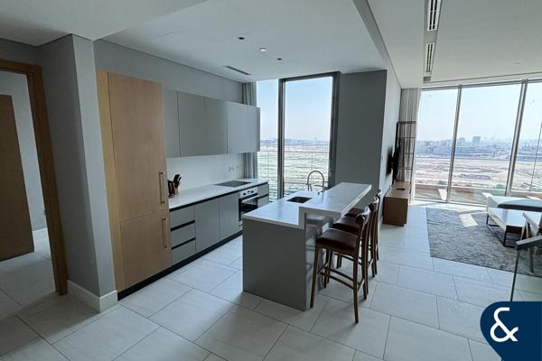 Luxurious 2 Bed duplex | Furnished | Vacant